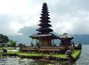 Cheap flights from Skopje Macedonia  to Denpasar - Indonesia for only 309 EUR roundtrip.